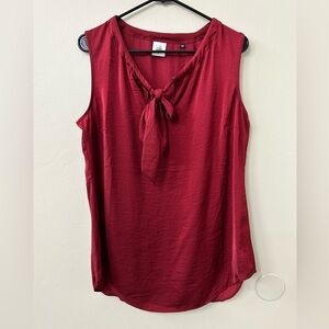 Cabi Sleeveless Split Tie Neck Cinch Top Crimson 
Cabi 3602 Sz M